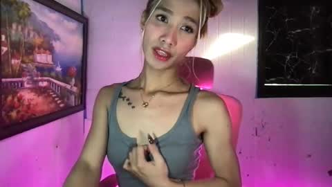 Snapshot of ms_maureenx69x chatting on 04.28.26 ms_maureenx69x online show from 04.28.26
