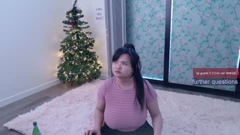 Snapshot of ms_mochii chatting on 01.15.25 R o r i SnapChat heyroriv2 wednesday - sunday Noon oclock mountain - 5pm mountain online show from 01.15.25