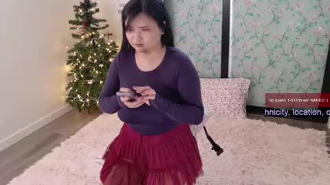Snapshot of ms_mochii chatting on 02.14.25 R o r i SnapChat heyroriv2 wednesday - sunday Noon oclock mountain - 5pm mountain online show from 02.14.25