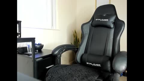 Snapshot of ms_rosy_palm chatting on 12.12.24 ms rosy palm online show from 12.12.24