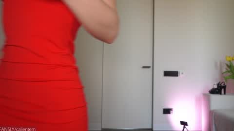 Snapshot of ms_seductive chatting on 03.08.25 Your M online show from 03.08.25