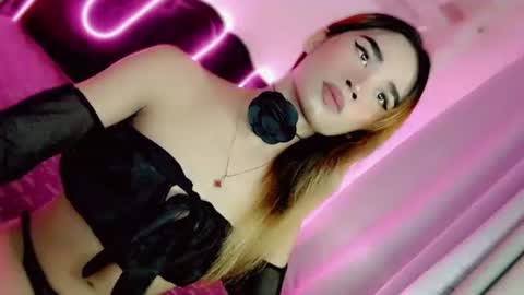 mscherry_ online show from 01.12.26