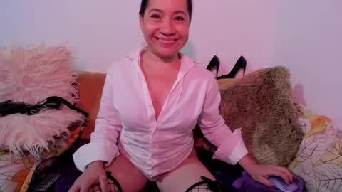 Miss Justine online show from 12.31.24