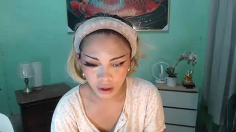 Snapshot of msmeygan chatting on 06.17.26 msmeygan online show from 06.17.26