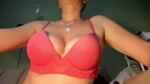 Snapshot of mspurrfectlove chatting on 09.13.25 MsPurrfectLove online show from 09.13.25