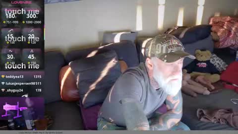 Snapshot of mtlbiker chatting on 01.18.26 BikerDude online show from 01.18.26