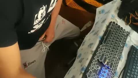 Snapshot of muchachosam chatting on 12.14.25 zenon online show from 12.14.25