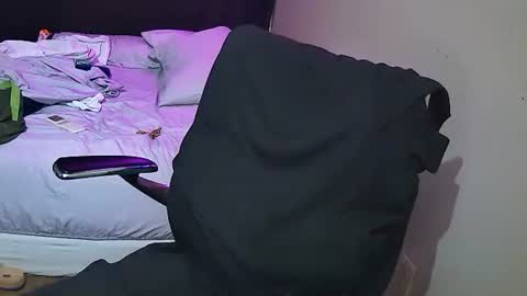 Muffdiver online show from 02.08.25