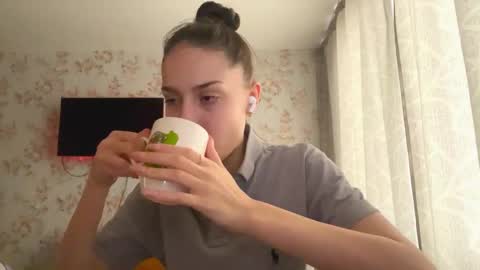 Tia online show from 02.20.26