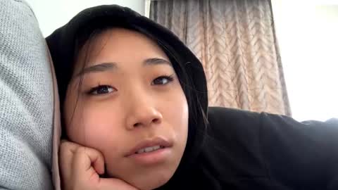 Mia online show from 03.20.26