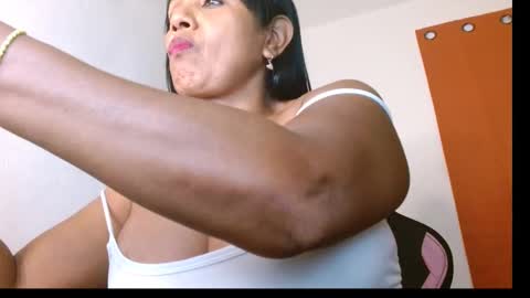 Snapshot of muladefuego chatting on 01.21.25 yuli online show from 01.21.25