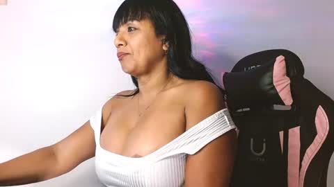 Snapshot of muladefuego chatting on 07.06.26 yuli online show from 07.06.26