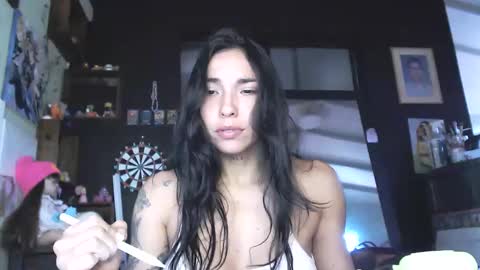 JESSICA online show from 10.04.25