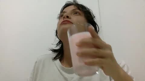 Snapshot of munchi_ chatting on 01.14.25 online show from 01.14.25