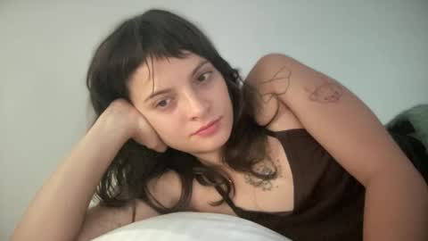 Snapshot of munchi_ chatting on 11.05.25 online show from 11.05.25