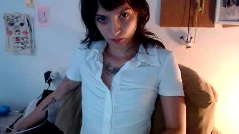 Snapshot of munchi_ chatting on 06.26.26 online show from 06.26.26