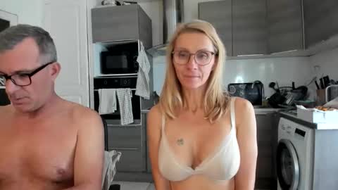 LOVELY JULIA  Peter DAY online show from 11.06.25