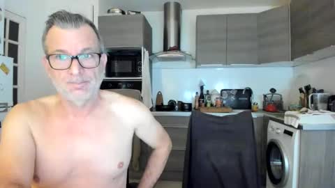 LOVELY JULIA  Peter DAY online show from 11.30.25