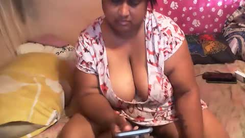 Snapshot of munniegalz1 chatting on 05.24.26 your angel online show from 05.24.26