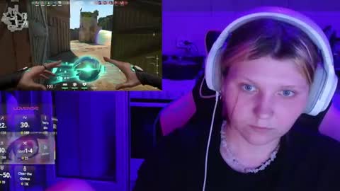 Snapshot of mura_muur chatting on 07.18.26 Milana online show from 07.18.26
