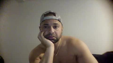 Snapshot of muscle794 chatting on 11.05.25 Cool Traveler online show from 11.05.25