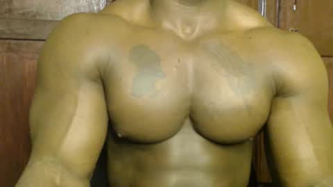 musclegod23 online show from 09.22.25
