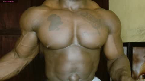 musclegod23 online show from 02.19.26