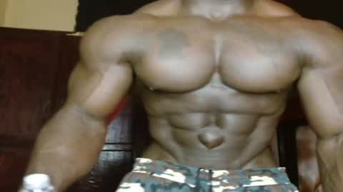 Snapshot of musclegodsammy23 chatting on 06.23.26 musclegod23 online show from 06.23.26