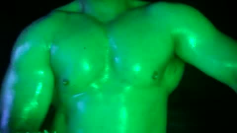 Snapshot of muscles_hulk chatting on 04.15.26 Hulk Muscles - NEW ACCOUNT online show from 04.15.26