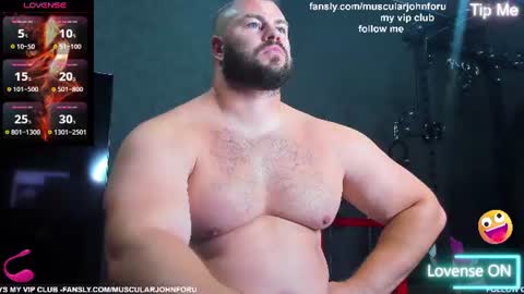 Snapshot of muscularjohnforu chatting on 06.21.26 click icon for peach online show from 06.21.26