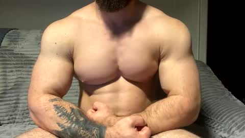 Snapshot of muscularjuggler chatting on 11.01.25 muscularjuggler online show from 11.01.25