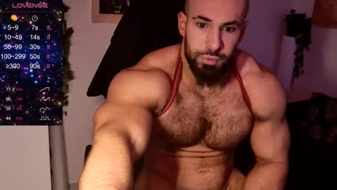 Snapshot of musculusx chatting on 10.05.25 Musculus online show from 10.05.25