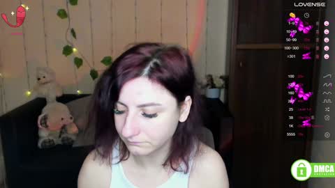 Snapshot of muse_kitty_jenia chatting on 02.06.25 Jenya online show from 02.06.25