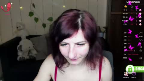 Snapshot of muse_kitty_jenia chatting on 02.08.25 Jenya online show from 02.08.25