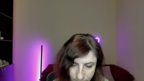 Snapshot of muse_kitty_jenia chatting on 03.01.25 Jenya online show from 03.01.25