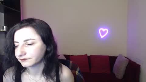 Jeneva online show from 11.25.25