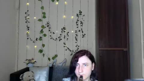 Jeneva online show from 04.18.26