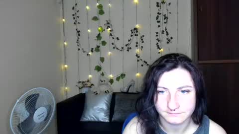 Snapshot of muse_kity_jeneva chatting on 06.21.26 Jeneva online show from 06.21.26