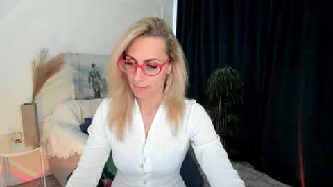 Diana online show from 03.30.26