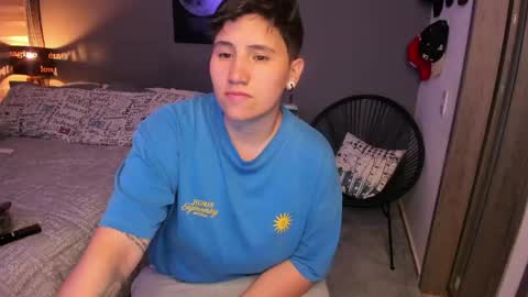 VALENTINA Luna  online show from 04.15.26