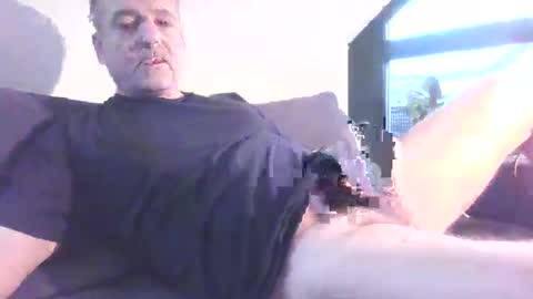 Snapshot of muskauer chatting on 12.11.24 nobuddy online show from 12.11.24