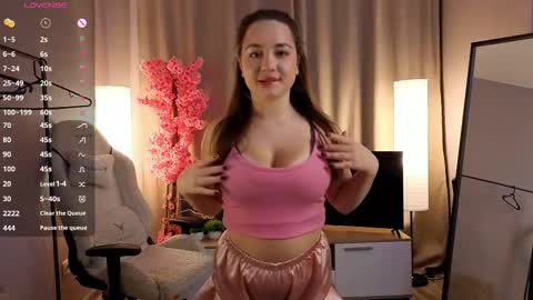 Nika online show from 10.15.25