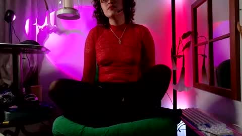 Snapshot of mx_anouk_divine chatting on 05.01.26 Mx. Anouk Divine online show from 05.01.26