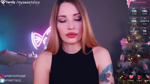 Snapshot of my__sweet__alice chatting on 11.16.25 mysweetalice online show from 11.16.25