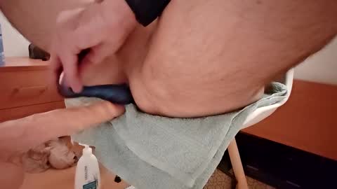 Snapshot of my_dirty_office chatting on 12.17.24 my_dirty_office online show from 12.17.24