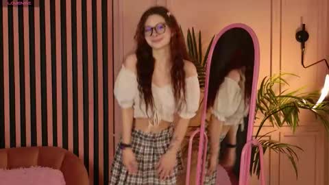 Mary online show from 12.22.25