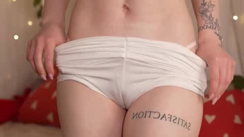 STELLA online show from 11.30.25