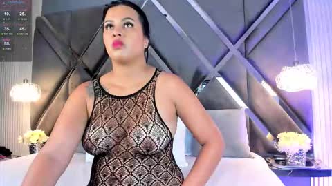 Mariana Evans online show from 09.22.25