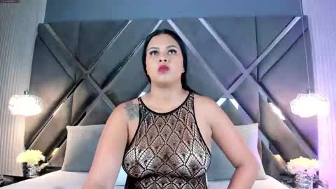 Mariana Evans online show from 10.18.25