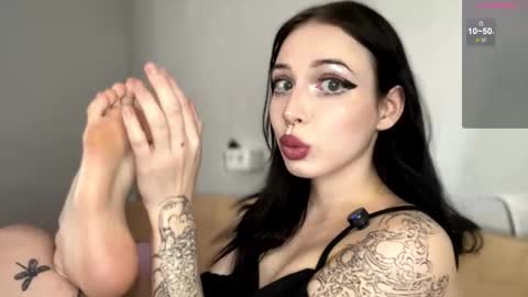 Viola online show from 09.11.25